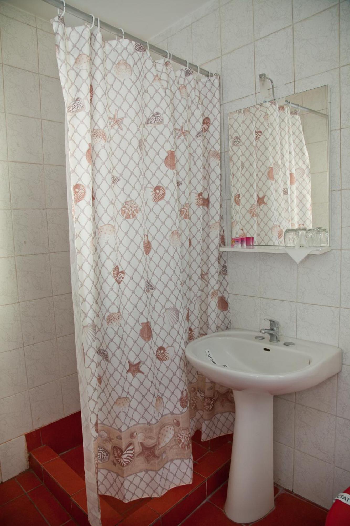 Hotel Metropol Piteşti Pokoj fotografie
